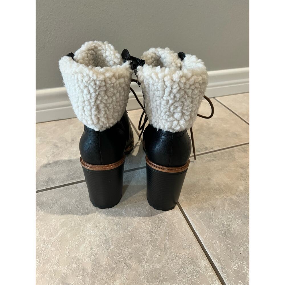 Nine West Penni Fur Booties/Lace Up Sherpa Combat Heeled Lined Women's Size 10M - Picture 3 of 5
